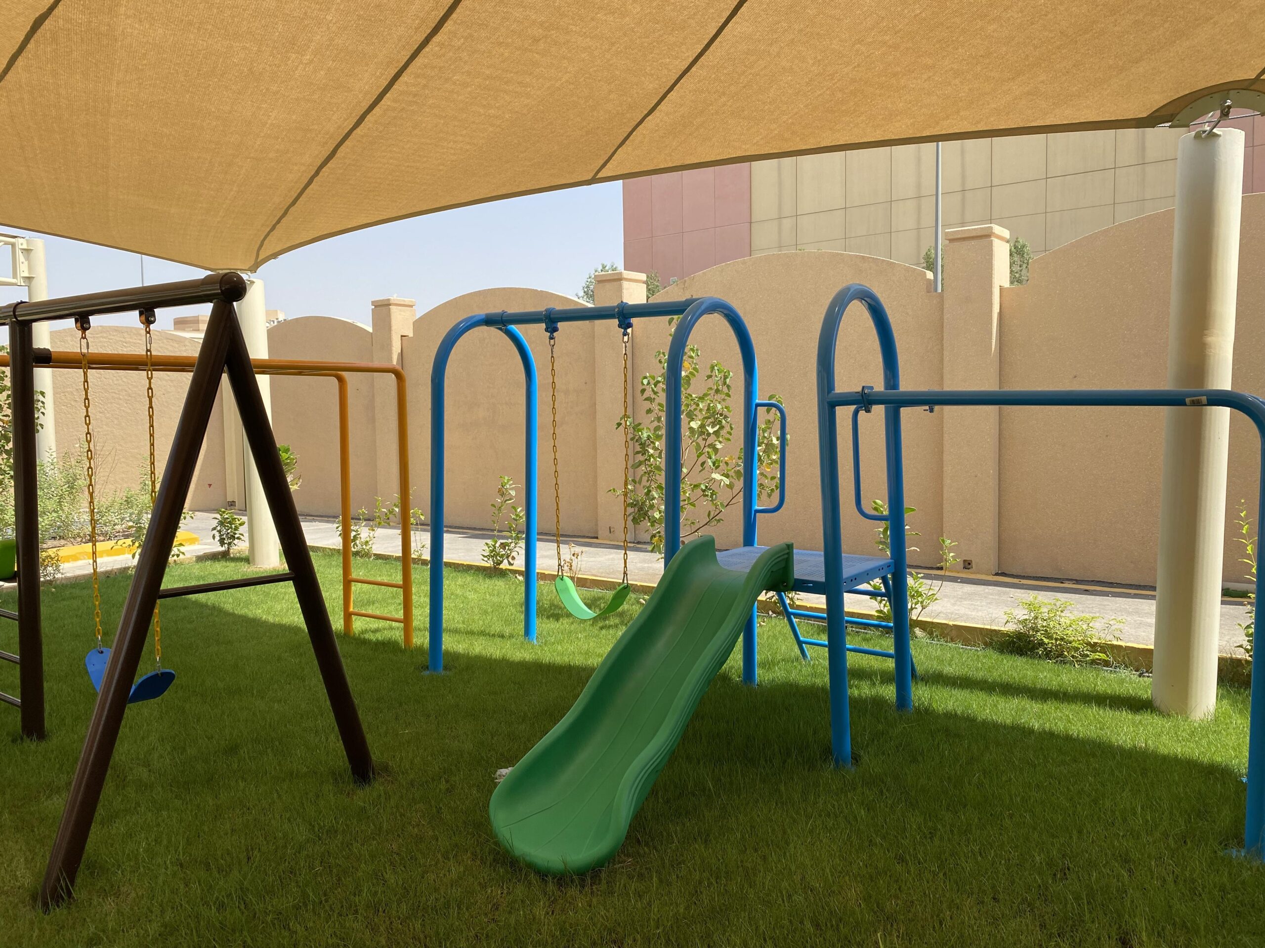 العاب الساحات